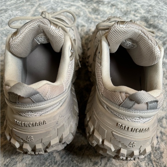 MENS BALENCIAGA DEFENDER SIZE 46 BARLEY USED - Picture 4 of 8